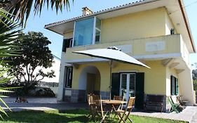 Casa de alojamento local (T2) Queluz de Baixo